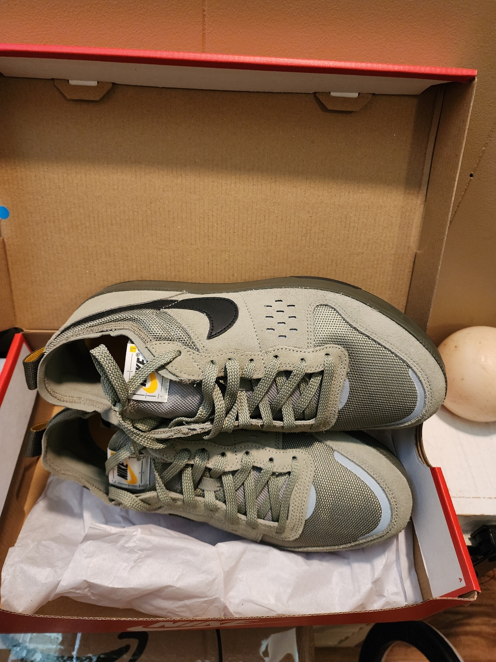 Nike City Surplus Mens Army Olive-Tan and Black Rugged Trail Sneaker - Picture 3 of 9